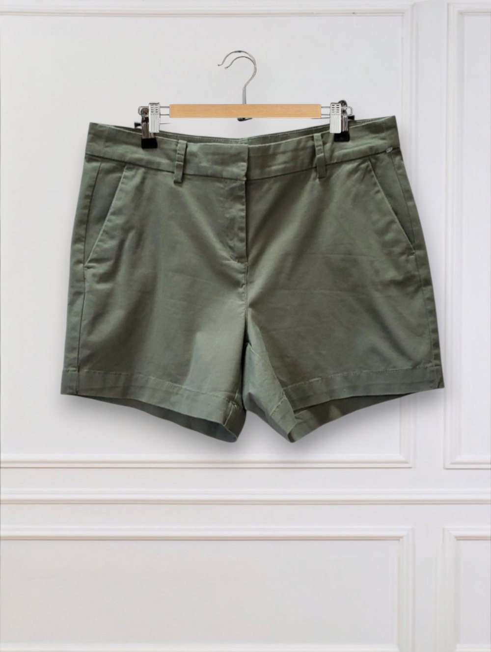 Nautica Olive Green Classic Shorts Sz 8
